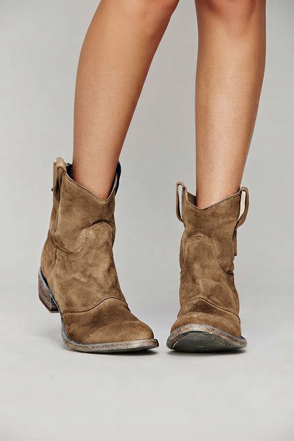 Emma · Botines de ante tacón bajo — vista 3 — Nola Bellari