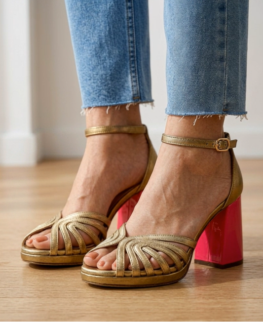 Noelyrah · Sandalias de tacón — Nola Bellari