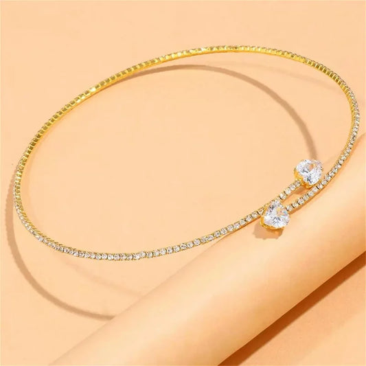 AMARA | Collar Gargantilla Corazón de Cristal