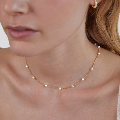 NURA | Collar de Cadena con Perlas